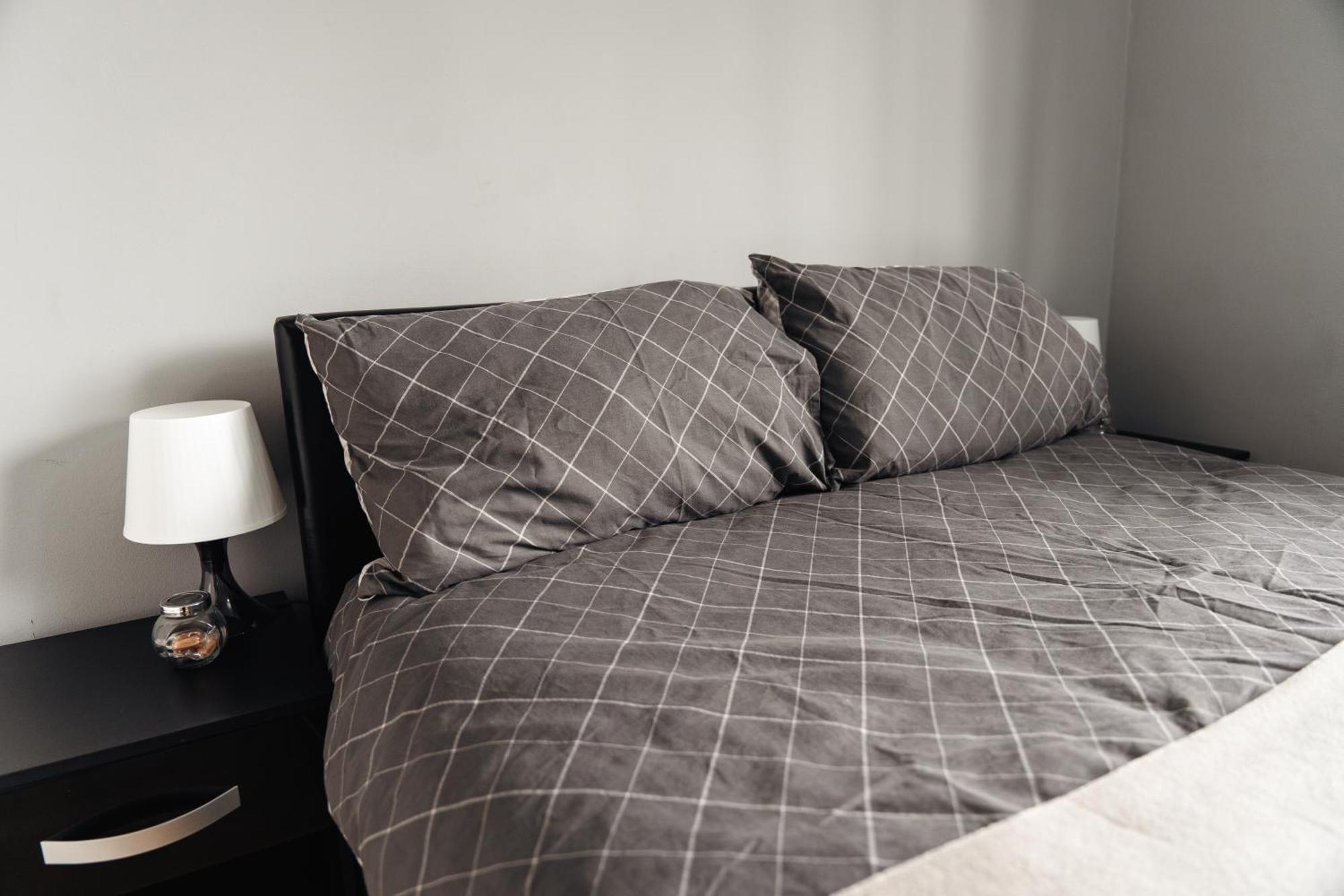 Appartamento Shard View 2 Bed Entire Flat Londra Esterno foto