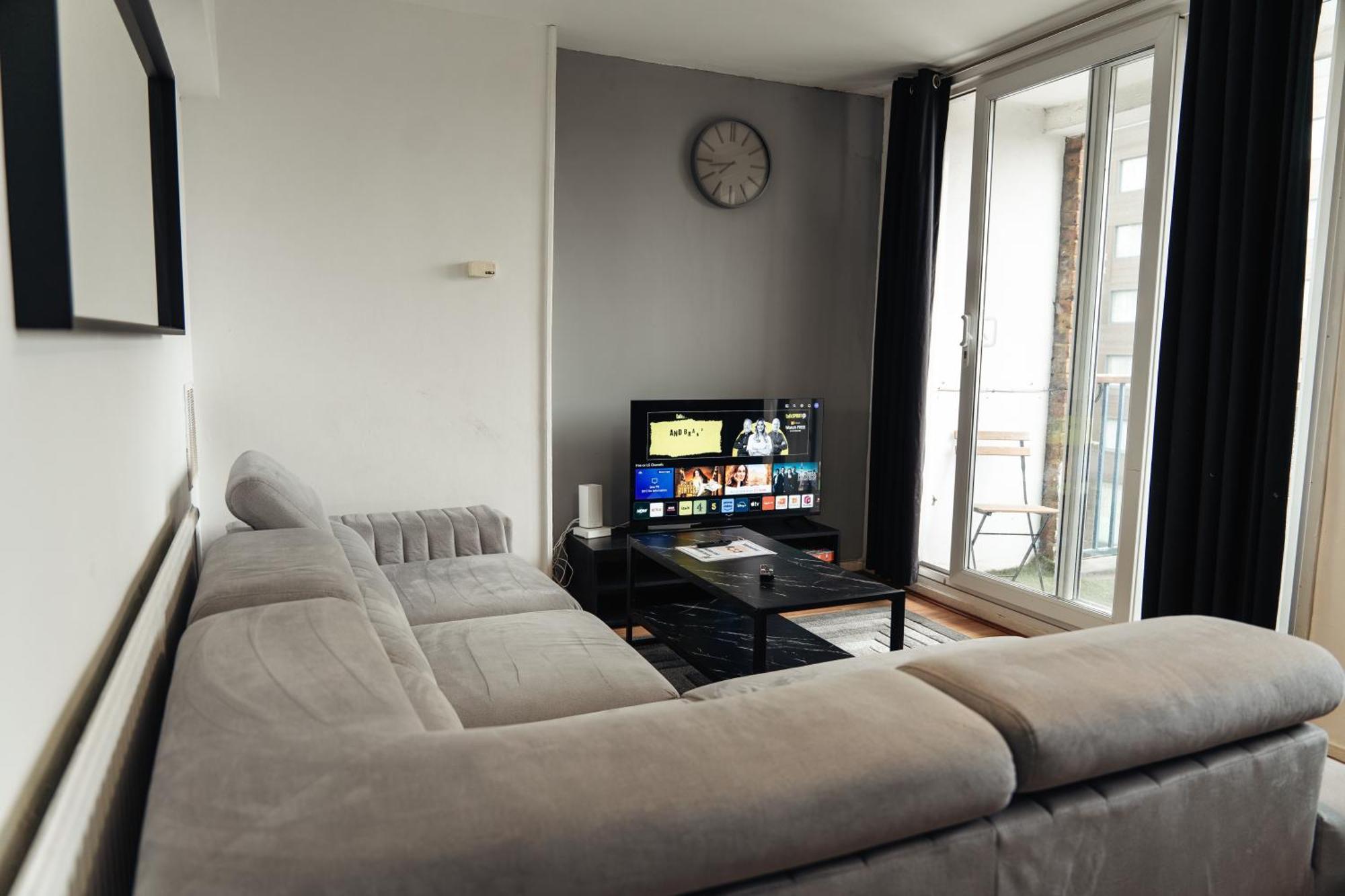 Appartamento Shard View 2 Bed Entire Flat Londra Esterno foto