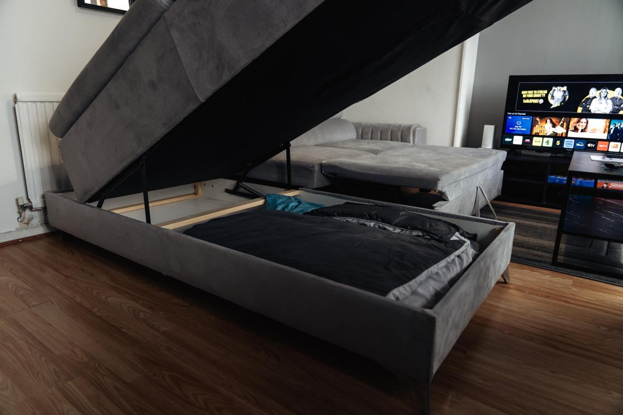 Appartamento Shard View 2 Bed Entire Flat Londra Esterno foto
